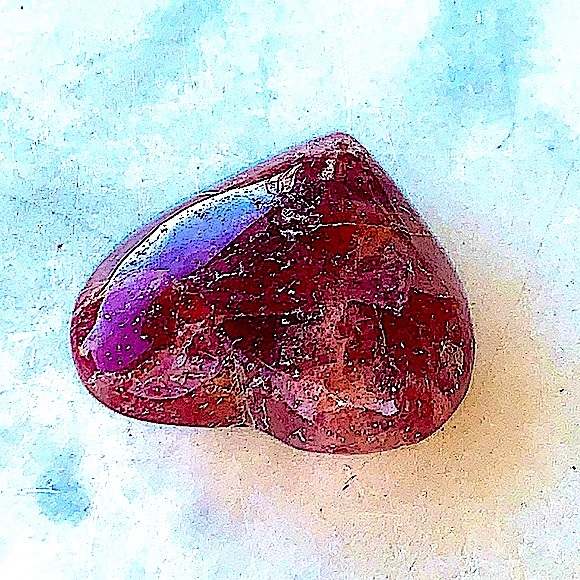 HEART STRAWBERRY QUARTZ PUFFED CRYSTAL NATURAL QUARTZ GEMSTONE HEALING STONE - Picture 5 of 5